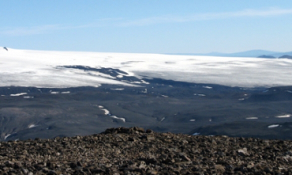 Smá panorama mynd tekin af Loðmundi yfir Hofsjökul, þarna sjást Hágöngurnar á jöklkinum.