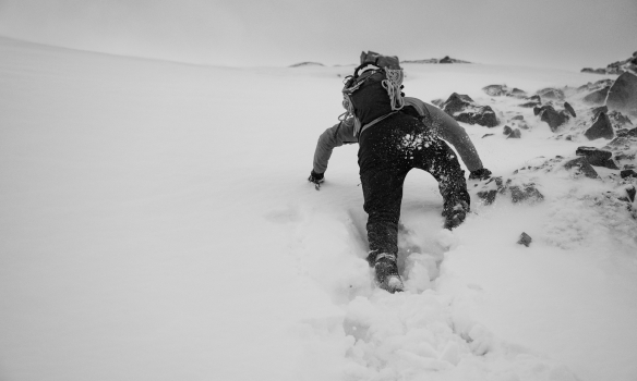 Bara nýlegur foksnjór upp á öxlina